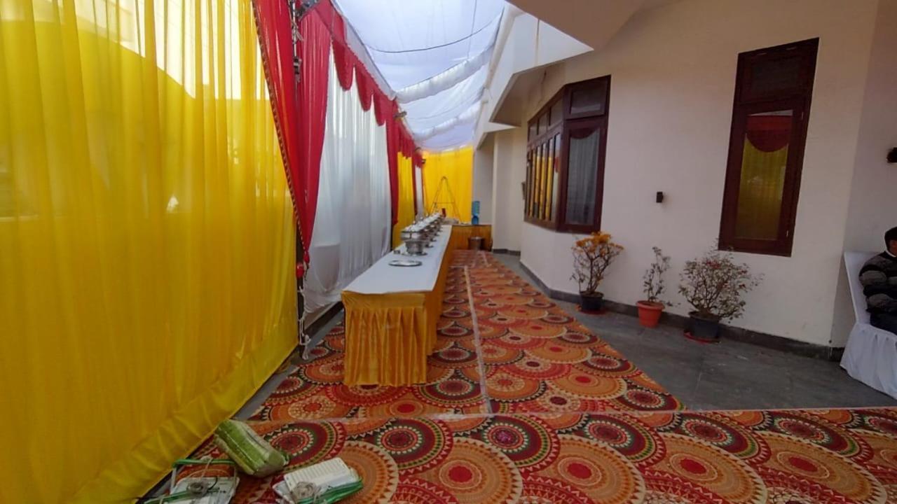 Mauji'S Villa Hotel & Guest House Prayagraj Esterno foto