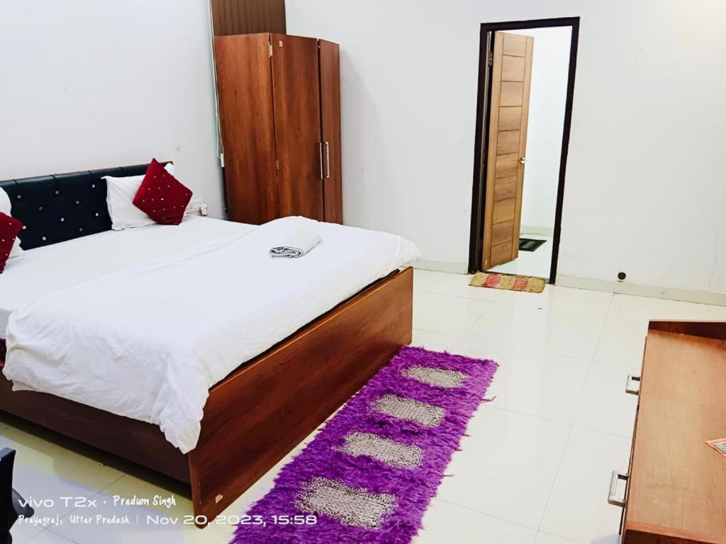 Mauji'S Villa Hotel & Guest House Prayagraj Esterno foto