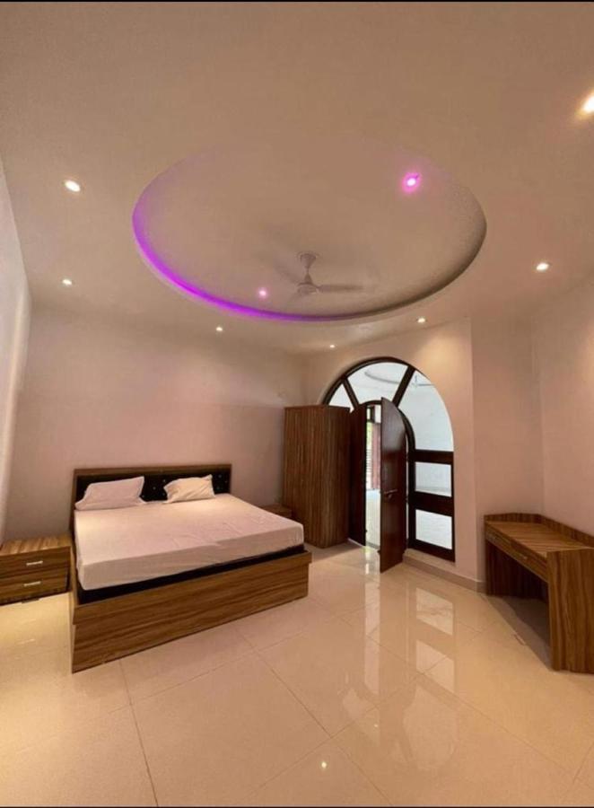 Mauji'S Villa Hotel & Guest House Prayagraj Esterno foto