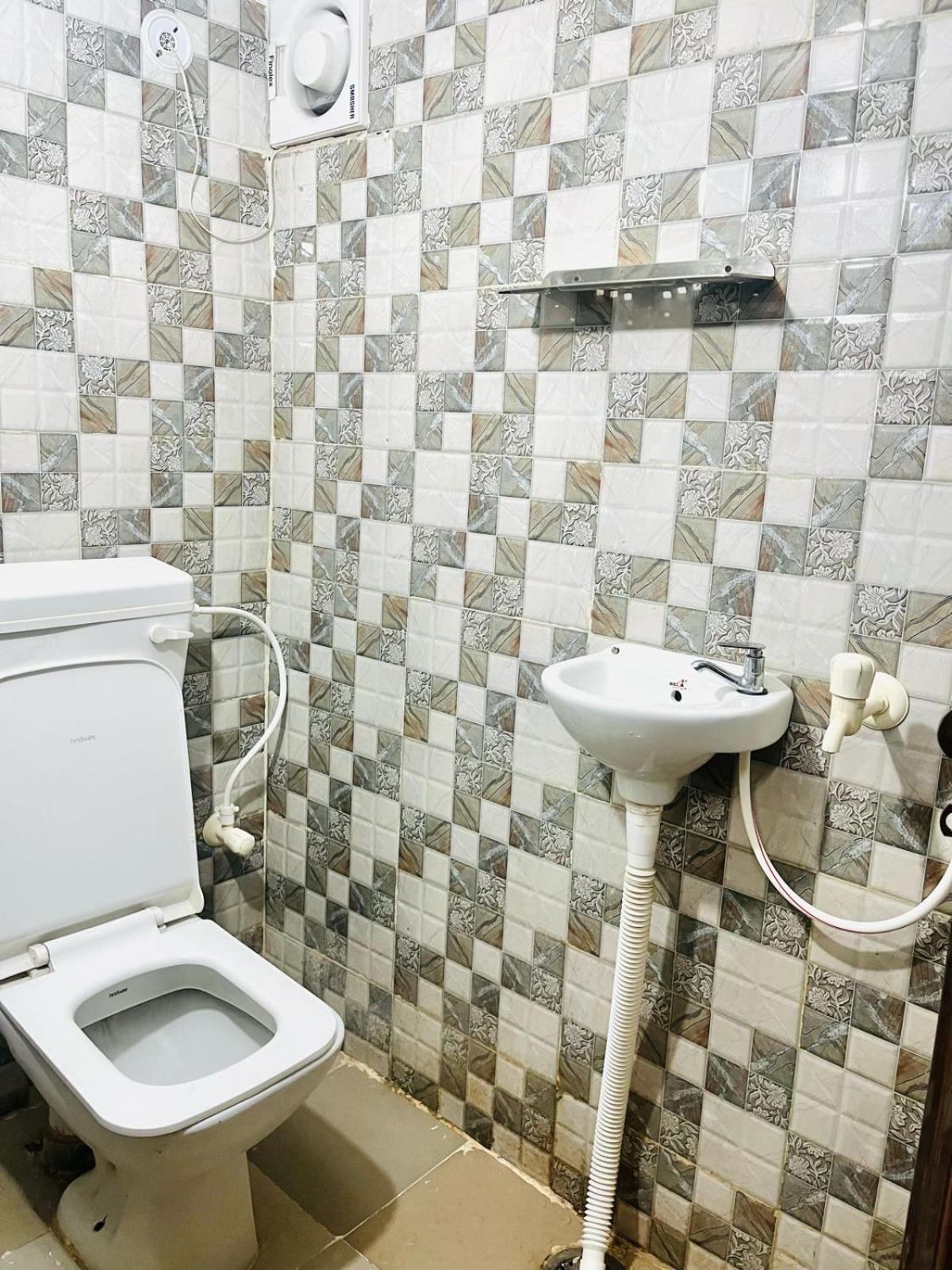 Mauji'S Villa Hotel & Guest House Prayagraj Esterno foto