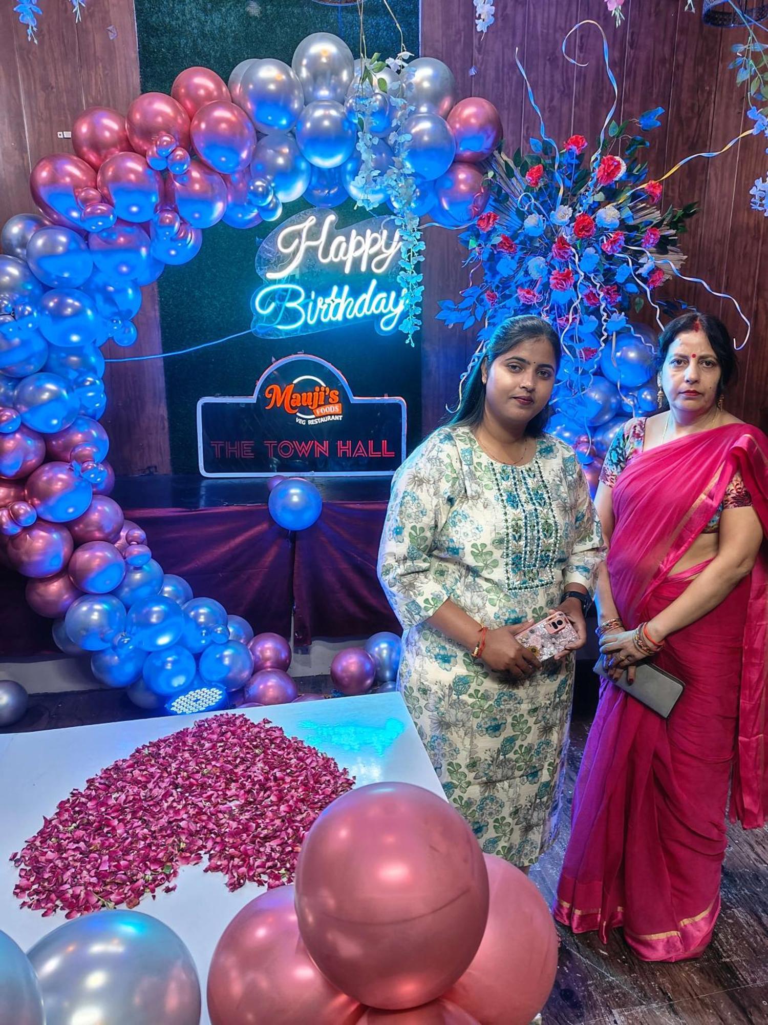 Mauji'S Villa Hotel & Guest House Prayagraj Esterno foto